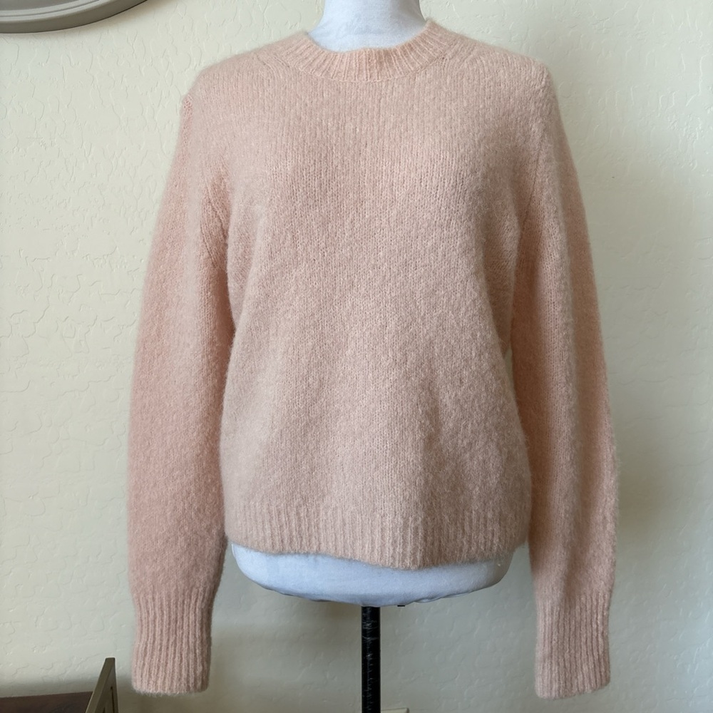 POINT SUR women’s Elegant pink Blush Crew Neck wool blend Sweater. L